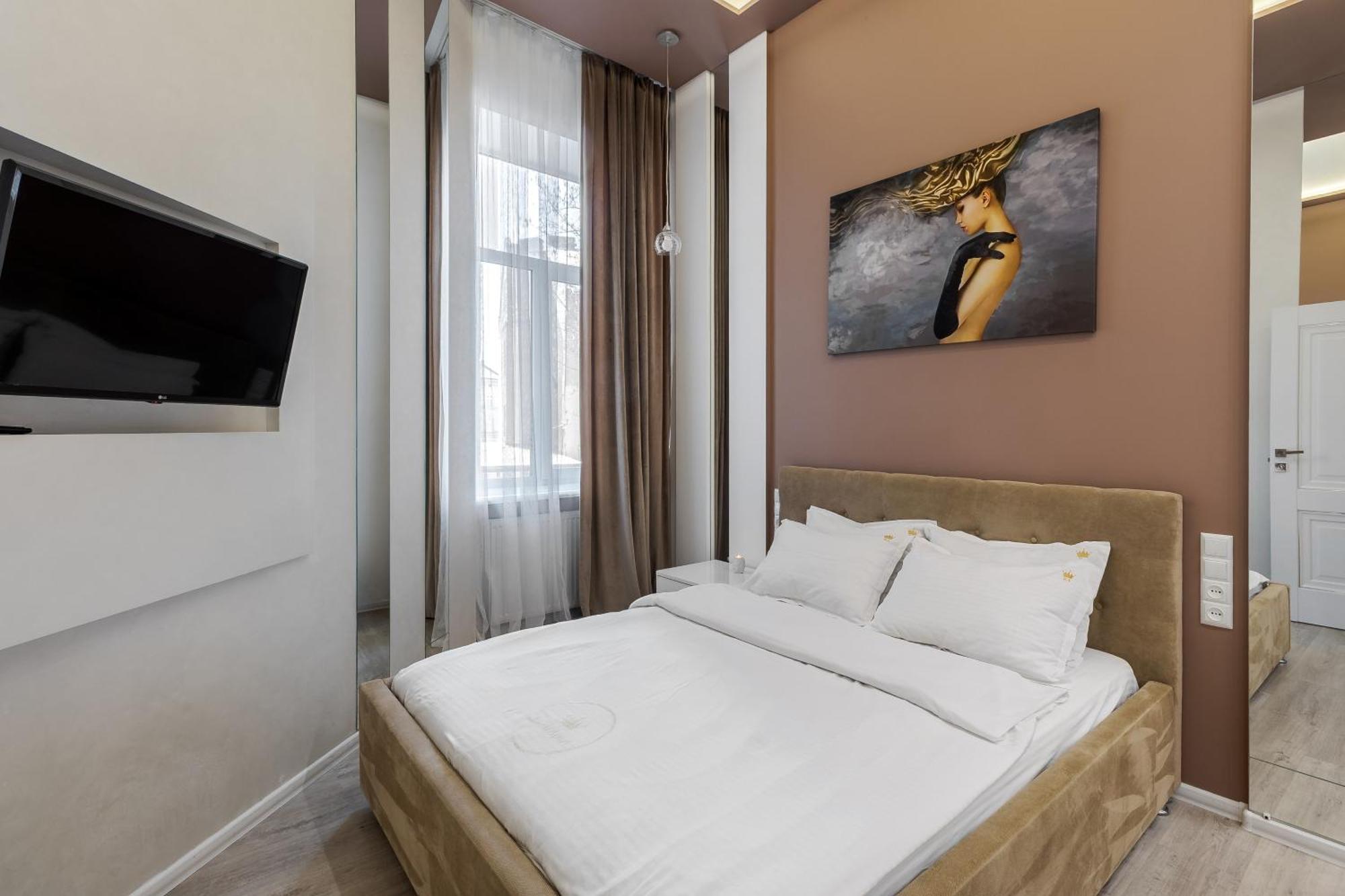 Royal Stylish Apartment In The Old City Lviv Ngoại thất bức ảnh